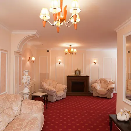 7 Sky Klinicheskaya Street Kiew