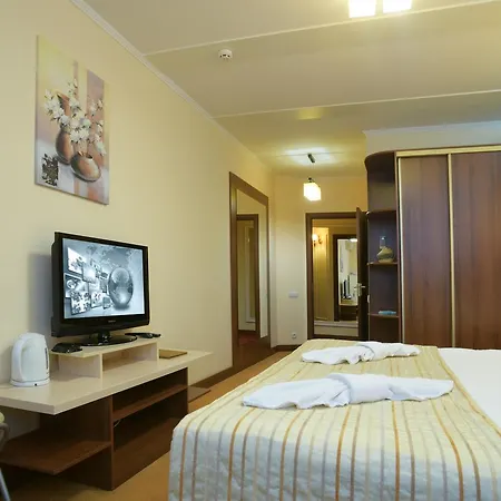 7 Sky Klinicheskaya Street Hotel Kiew