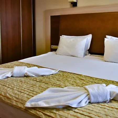 7 Sky Klinicheskaya Street Hotel Kiew